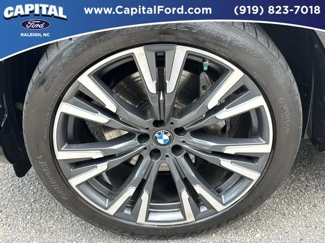 Used 2023 Black BMW xDrive40i image 13