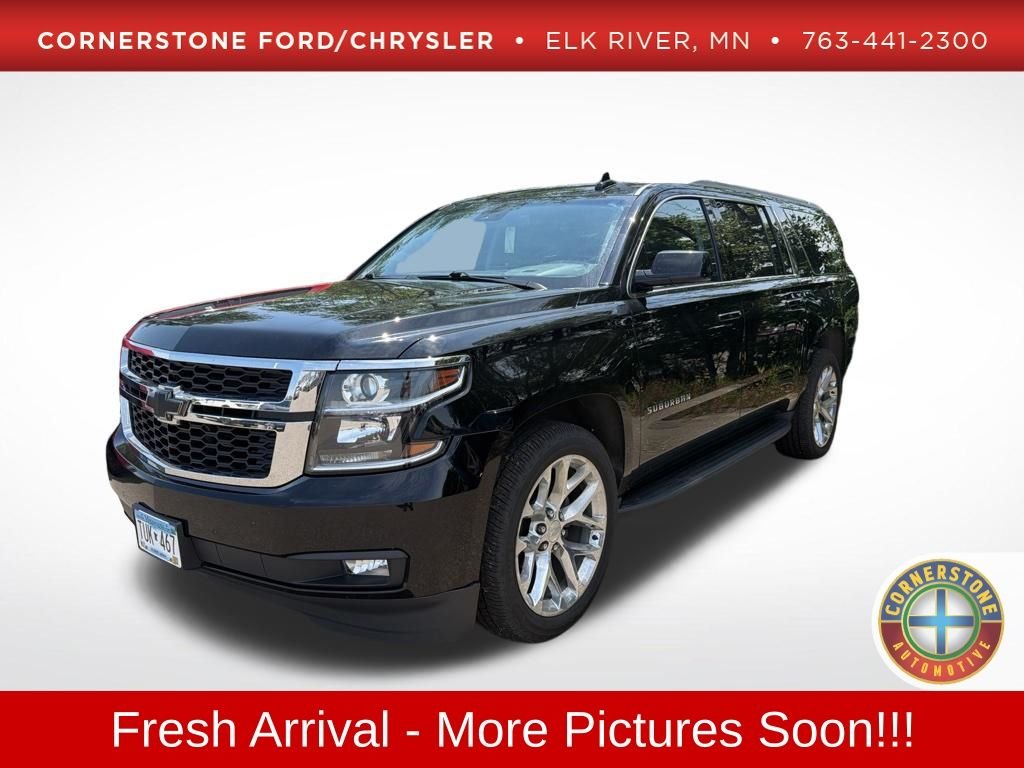 2019 Chevrolet Suburban 4WD 1500 LT's photo