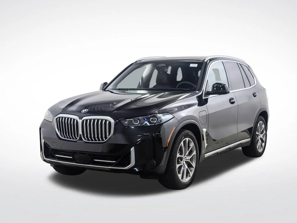 2026 BMW X5 xDrive50e's photo