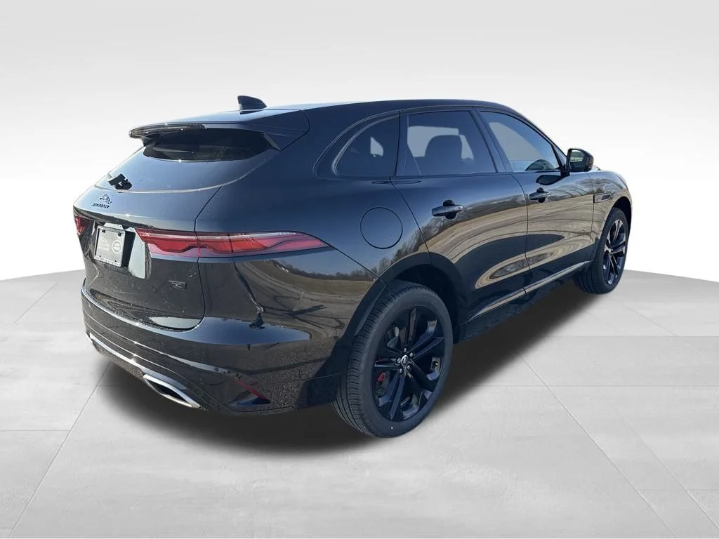 2026 Jaguar F-Pace R-Dynamic S - Photo 7