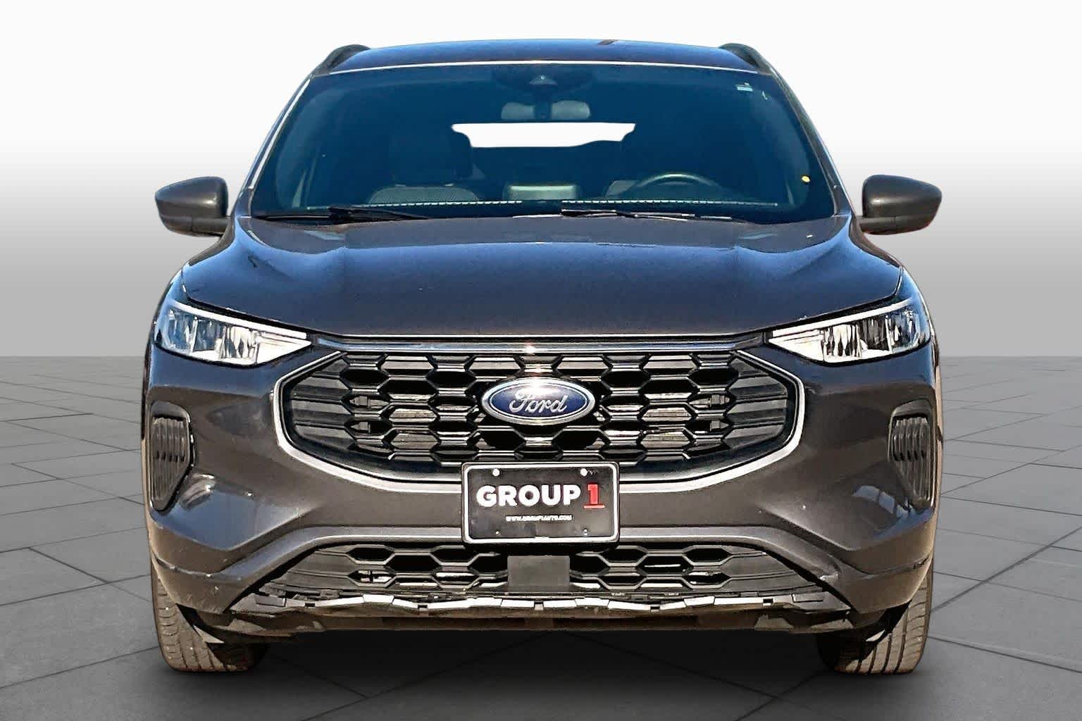 Used 2023 Carbonized Gray Metallic Ford ST-Line image 4