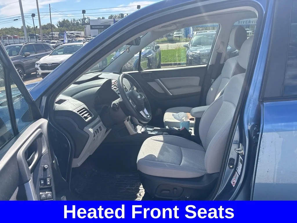Used 2017 Blue Subaru 2.5i Premium image 14