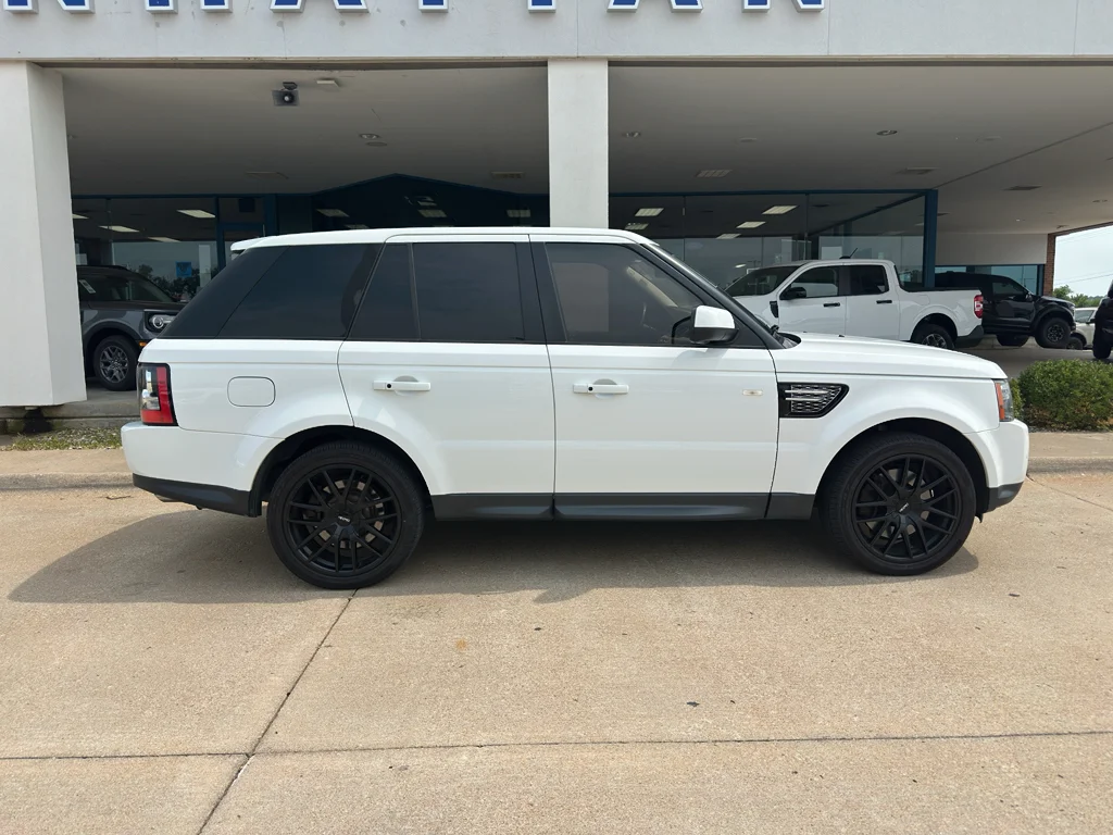 Used 2013 Fuji White Land Rover HSE LUX image 10
