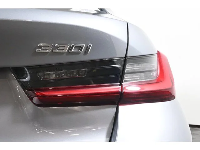 New 2026 Skyscraper Grey Metallic BMW 330i xDrive image 13