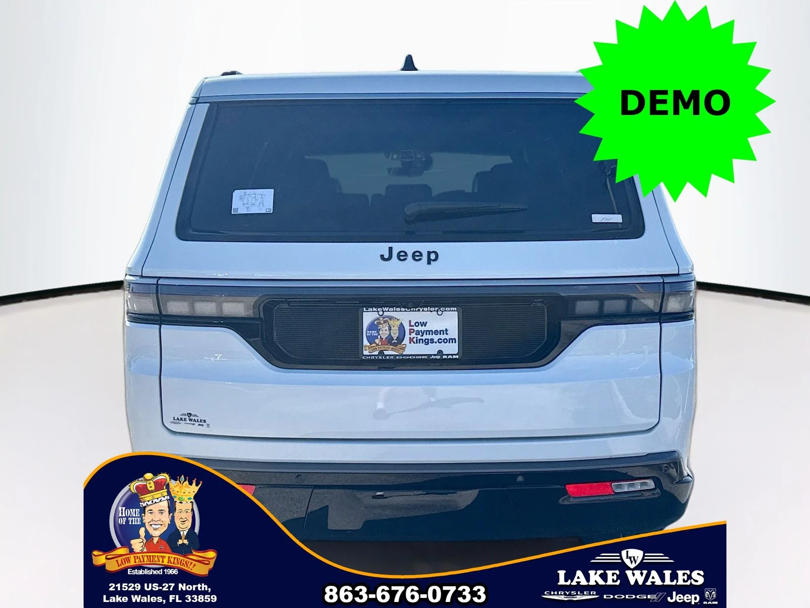 New 2026 Bright White Clear-Coat Exterior Paint Jeep Grand Wagoneer image 5