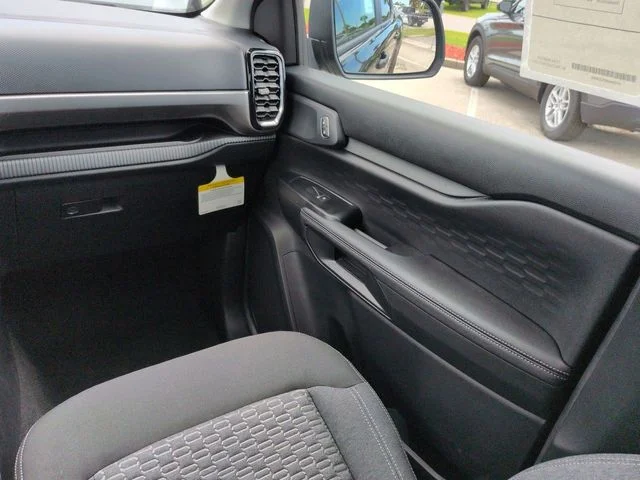 New 2026 Shadow Black Ford XLT image 17