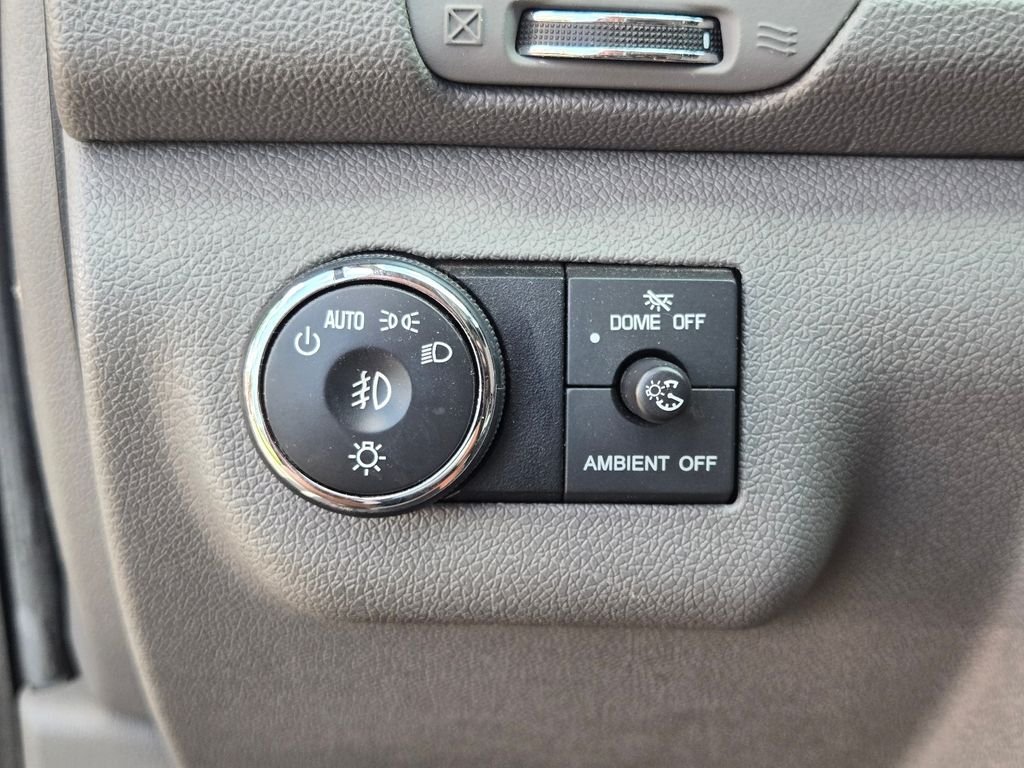Used 2017 Red Chevrolet 2LT image 25
