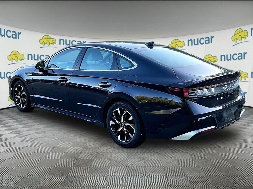 Used 2025 Blue Hyundai SEL image 5