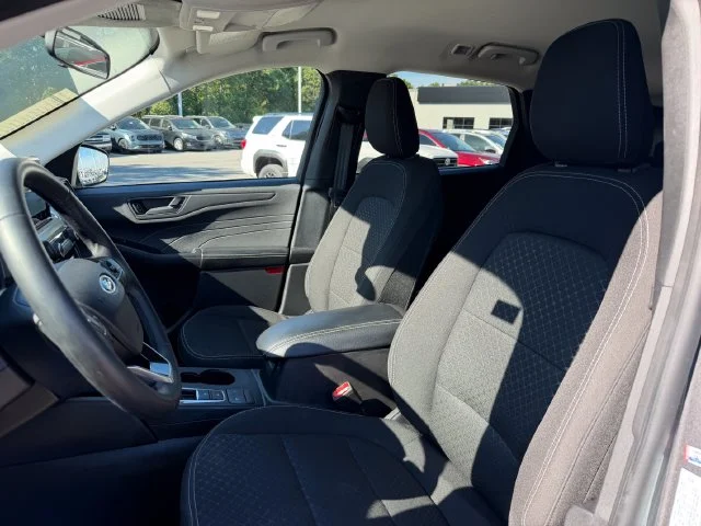 Used 2024 Gray Metallic Ford Active image 17