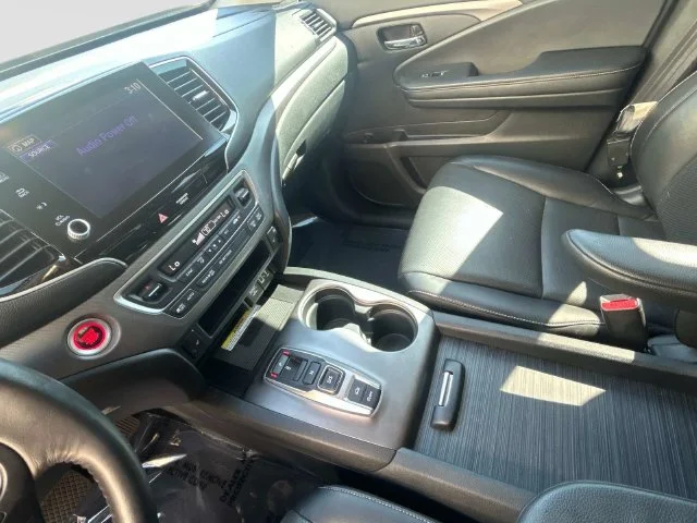 Used 2023 Silver Honda RTL-E image 29