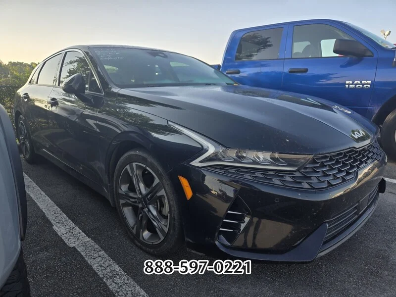 Used 2022 Ebony Black KIA EX image 9