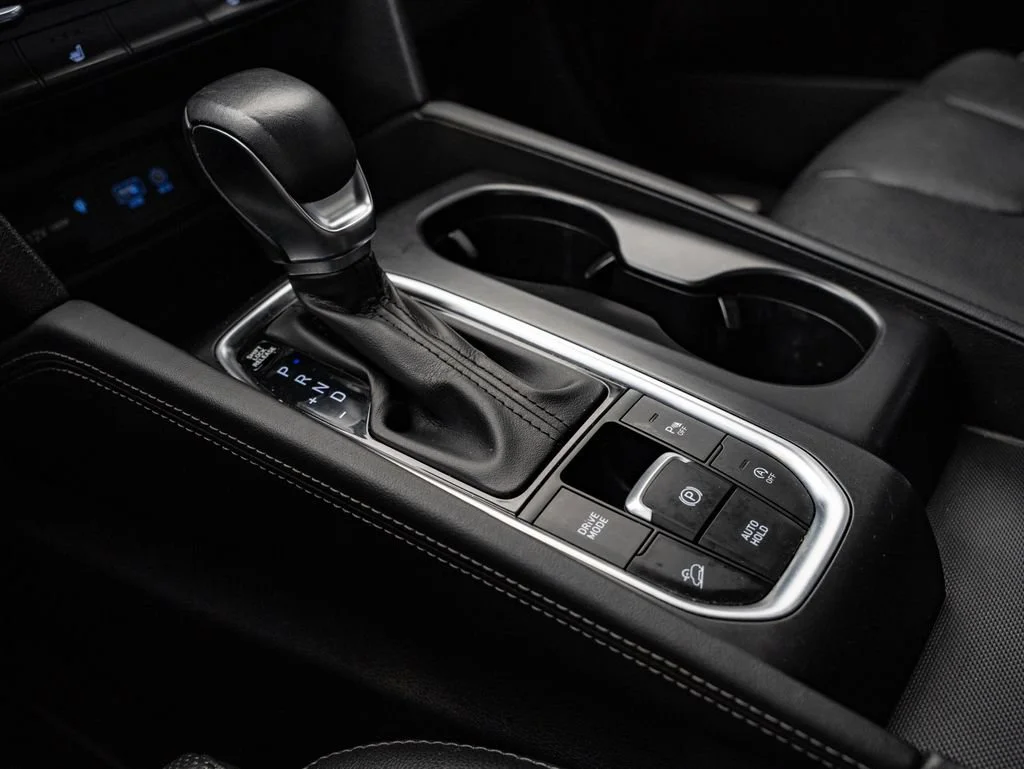 Used 2020 Shimmering Silver Pearl Hyundai SEL image 39
