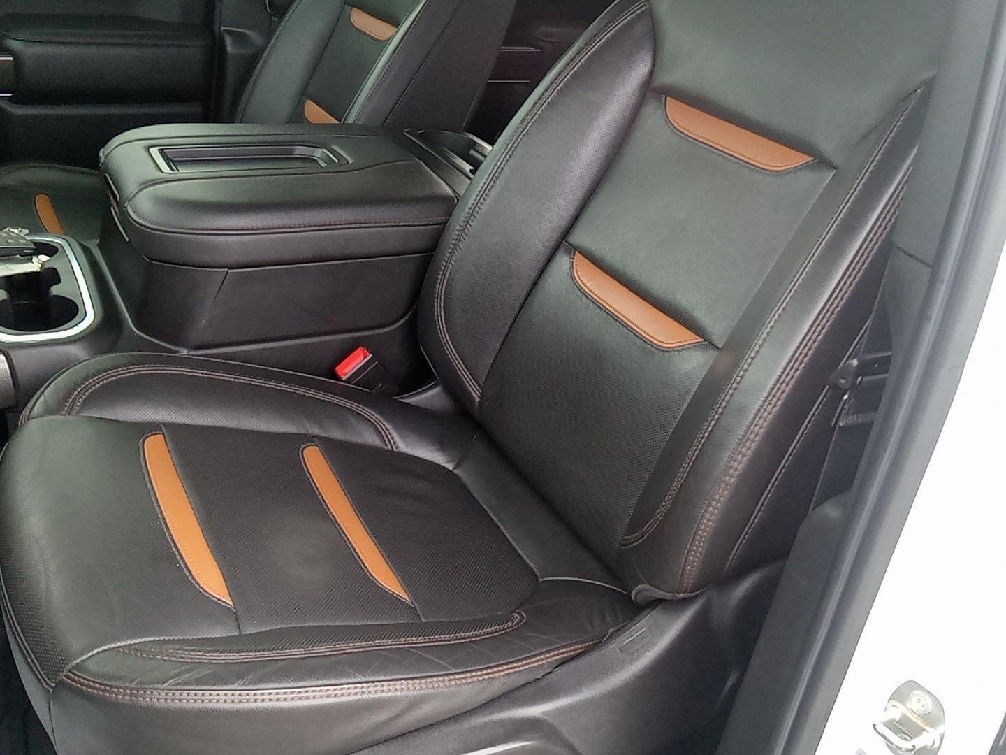 Used 2021 GMC Sierra 2500HD AT4 with VIN 1GT49PEY0MF317990 for sale in Kansas City