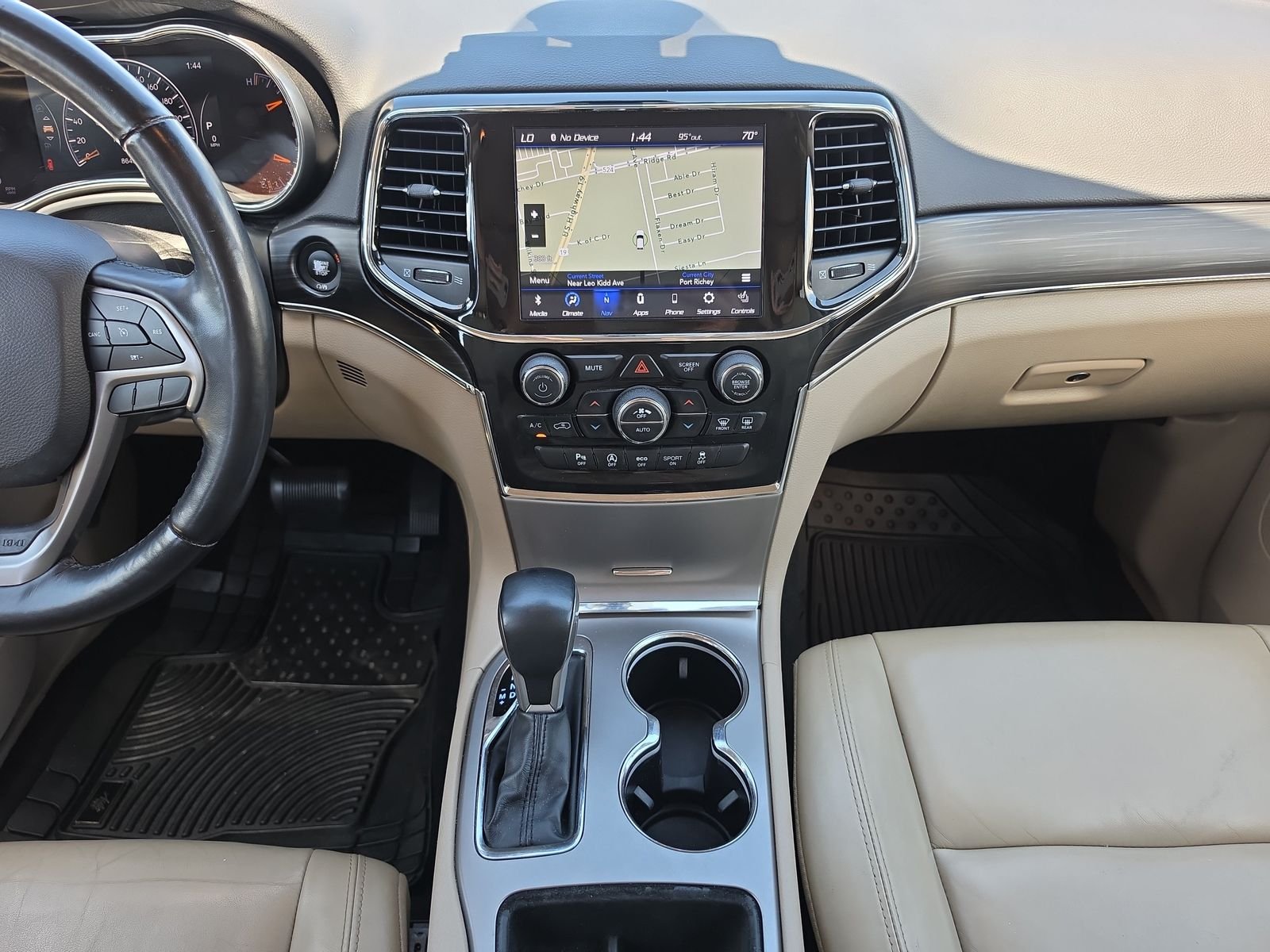 Used 2022 White Jeep Limited image 10