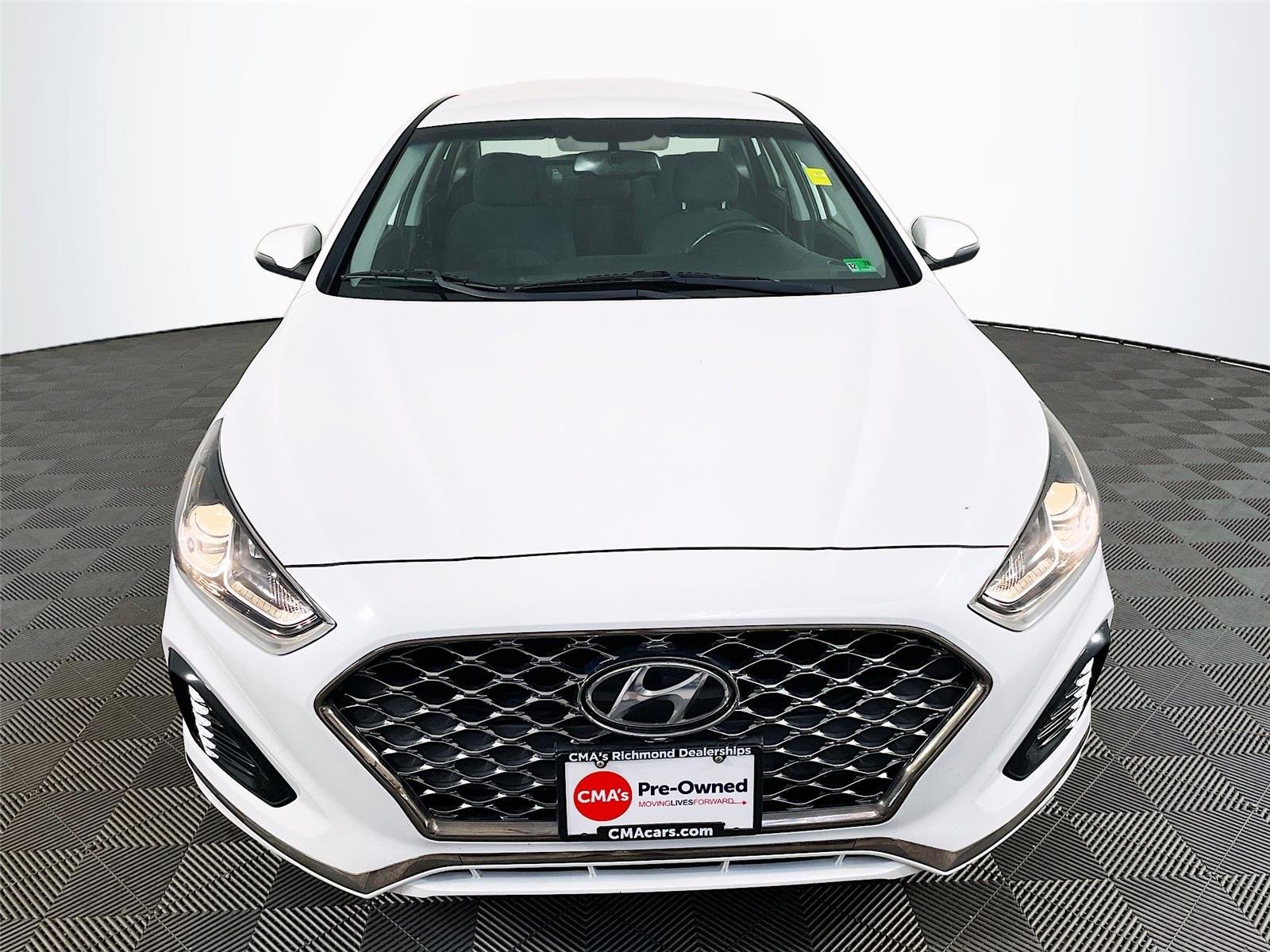 Used 2019 Quartz White Pearl Hyundai SEL image 2
