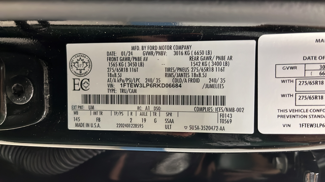 Used 2024 Agate Black Metallic Ford XLT image 27