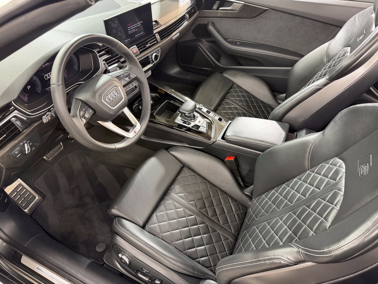 Used 2024  Audi 3.0T Premium Plus image 3