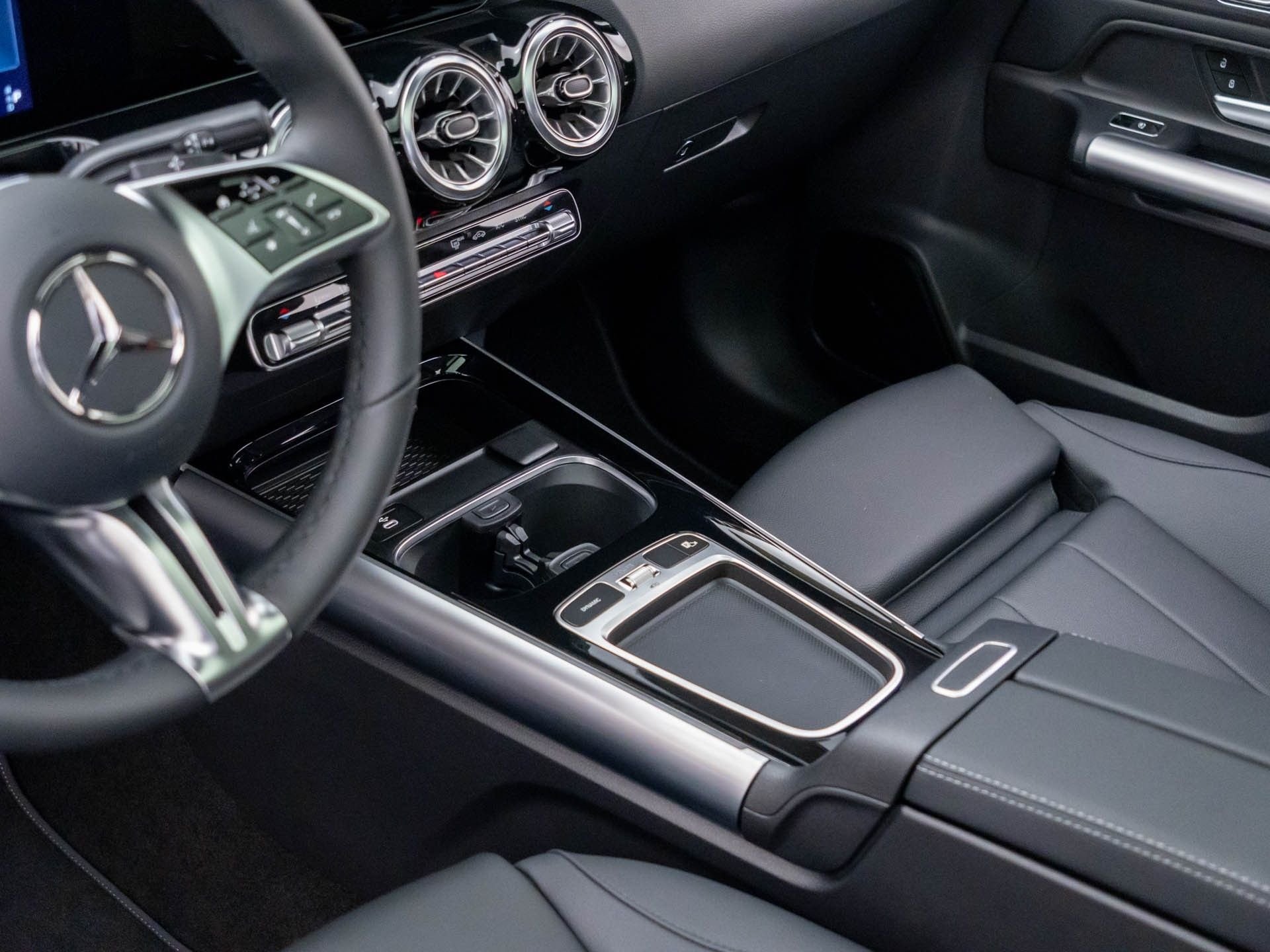 New 2026 Black Mercedes-Benz GLA 250 image 12