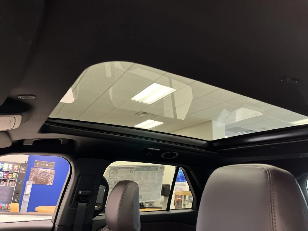 New 2026 Star White Metallic Tri-Coat Ford Platinum™ image 10