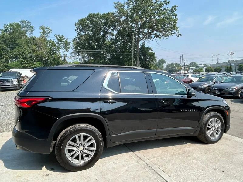 Used 2022 Black Chevrolet LT Sport Utility 4D image 13