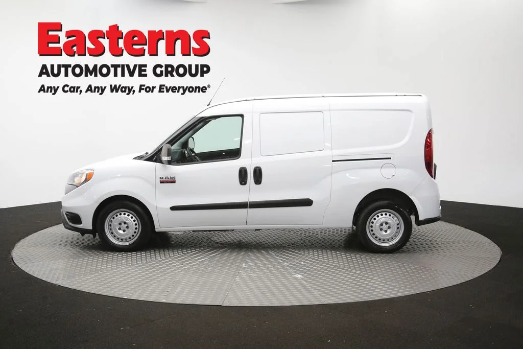 Used 2022 White Ram Base image 59