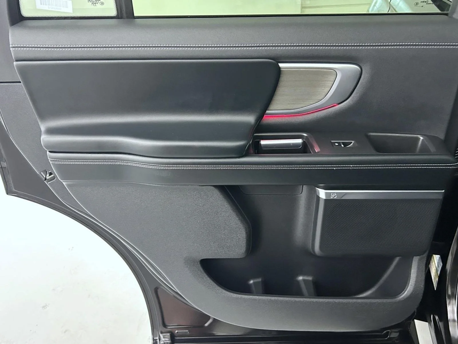 Used 2025 Black Ford Platinum image 23