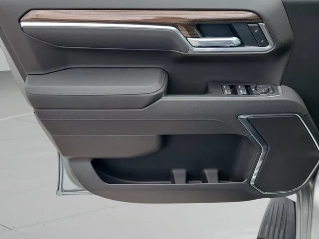 New 2026 Sterling Gray Metallic Chevrolet RST image 16