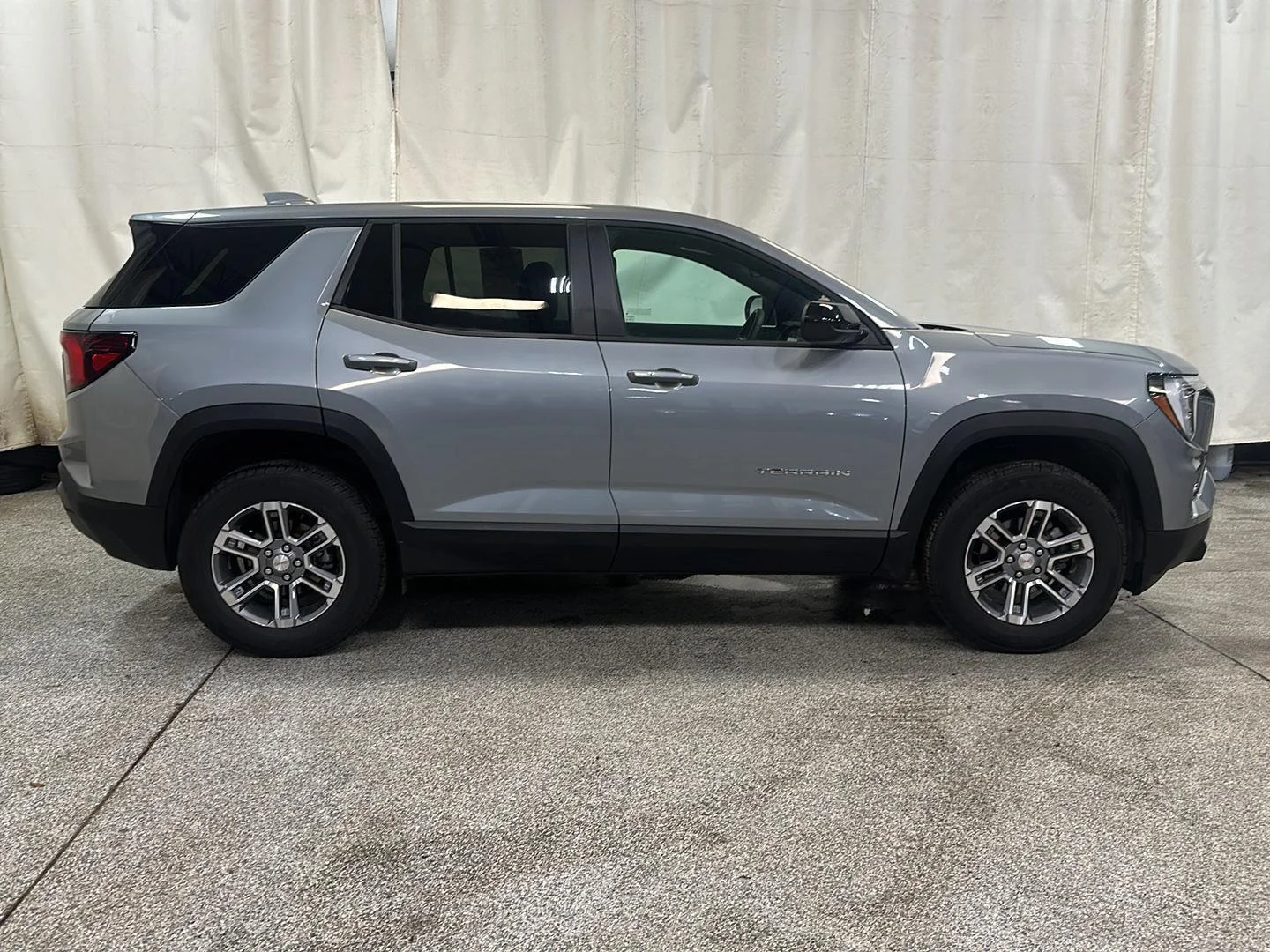 Used 2026 Sterling Metallic GMC AWD Elevation image 6