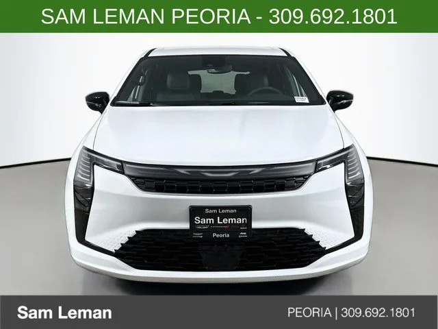 New 2027 White/off-white Chrysler Select image 2