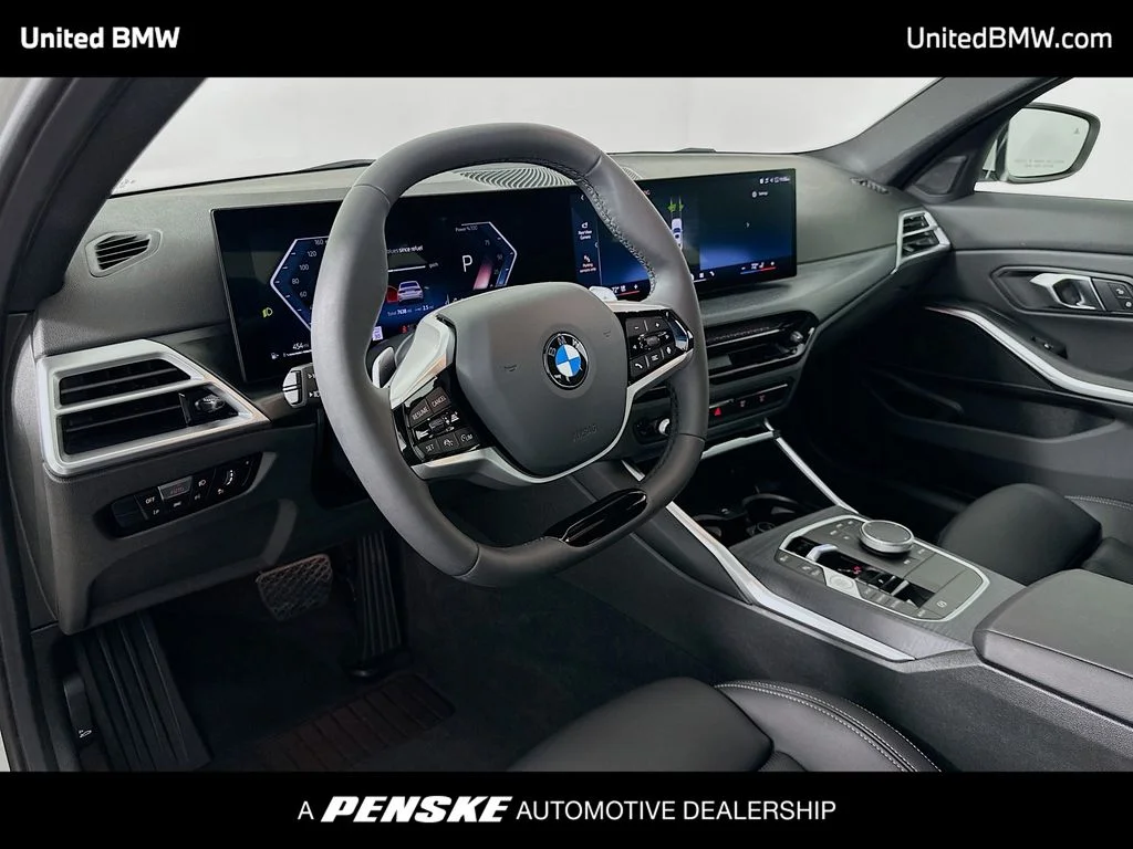 2025 BMW 3 Series 330i - Photo 9