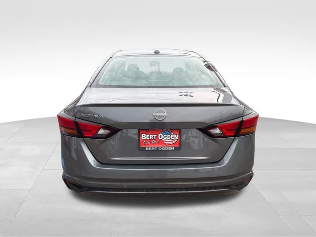 Certified Used 2025 Gray Nissan 2.5 S image 7