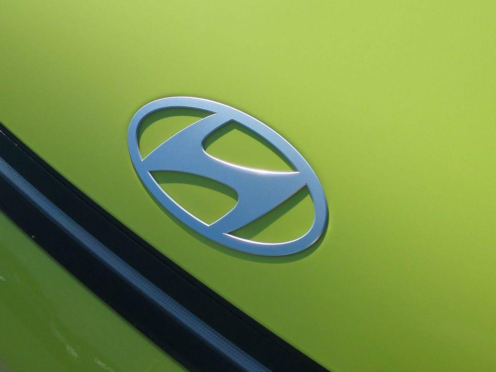 New 2027 Yellow Hyundai SE FWD image 13