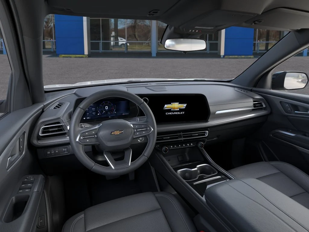 New 2027 Summit White Chevrolet LT image 15