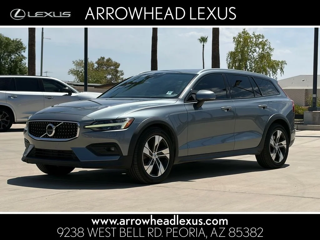 Used 2020 Gray Volvo T5 image 1