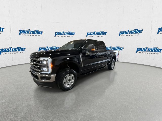 New 2027 Agate Black Metallic Ford F-250® XLT image 5