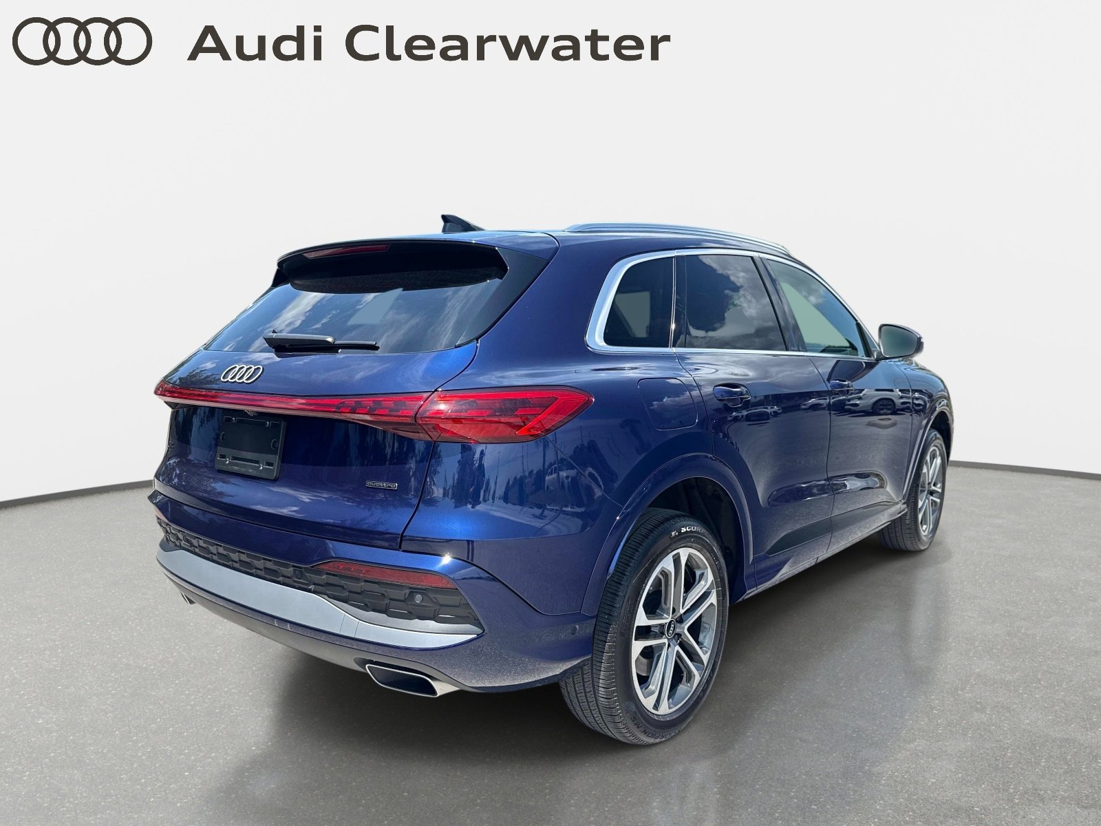 Used 2025 Navarra Blue Metallic Audi Premium image 4