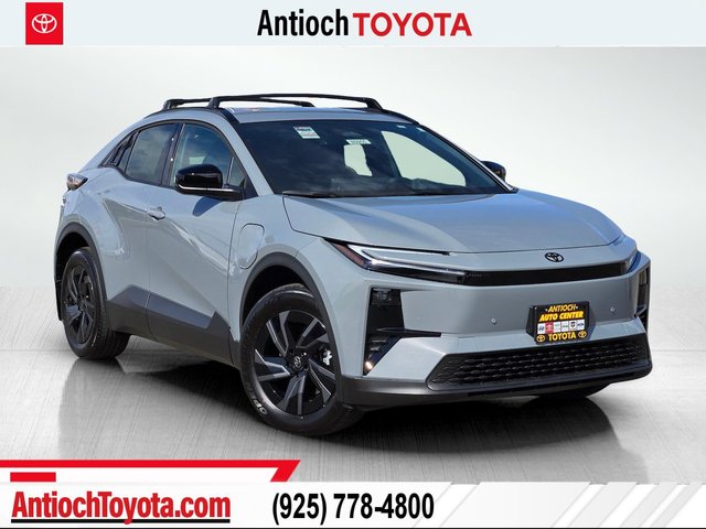 2027 Toyota C-HR SE