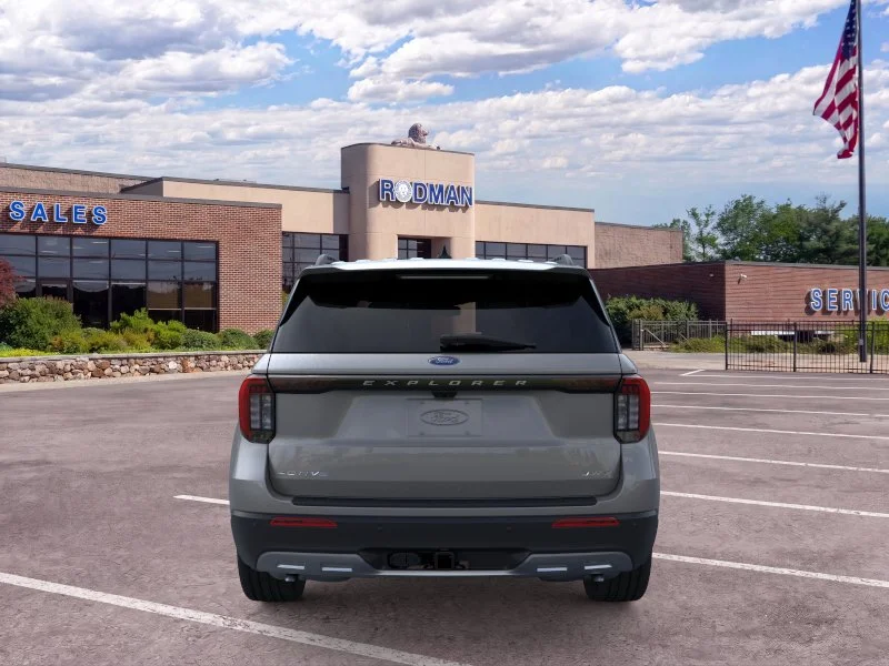 New 2026 Carbonized Gray Metallic Ford Active image 39