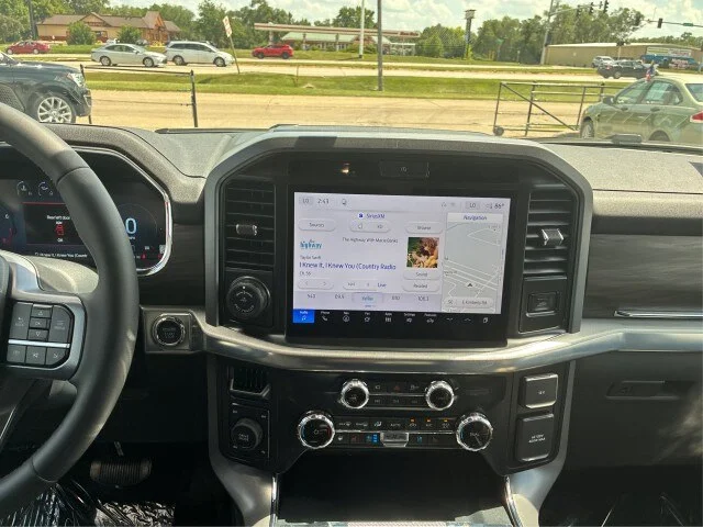 New 2026 Star White Metallic Tri-Coat Ford Lariat® image 35