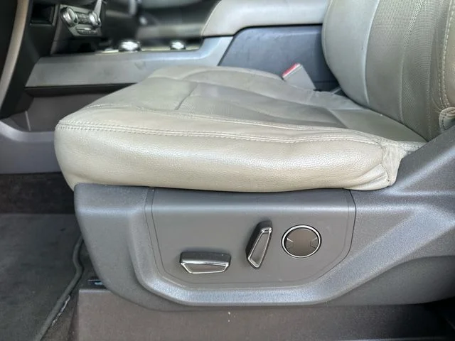 Used 2018 Gold Ford XLT image 13