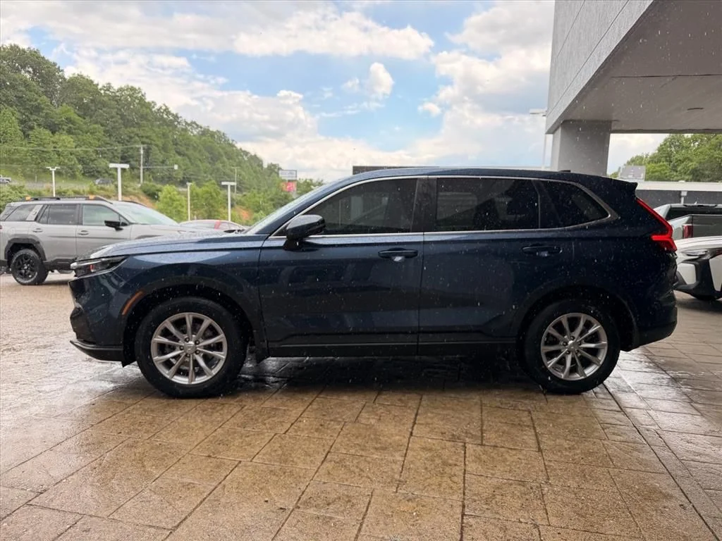 Used 2024  Honda EX image 4