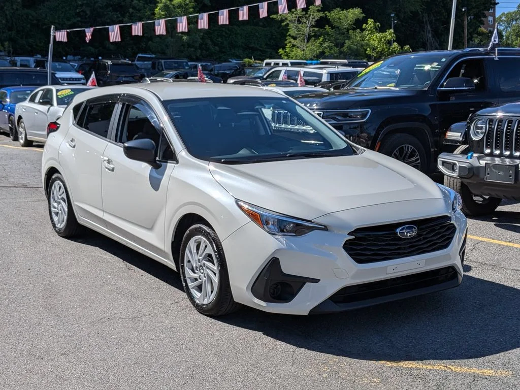 Used 2024 White Subaru Base image 4
