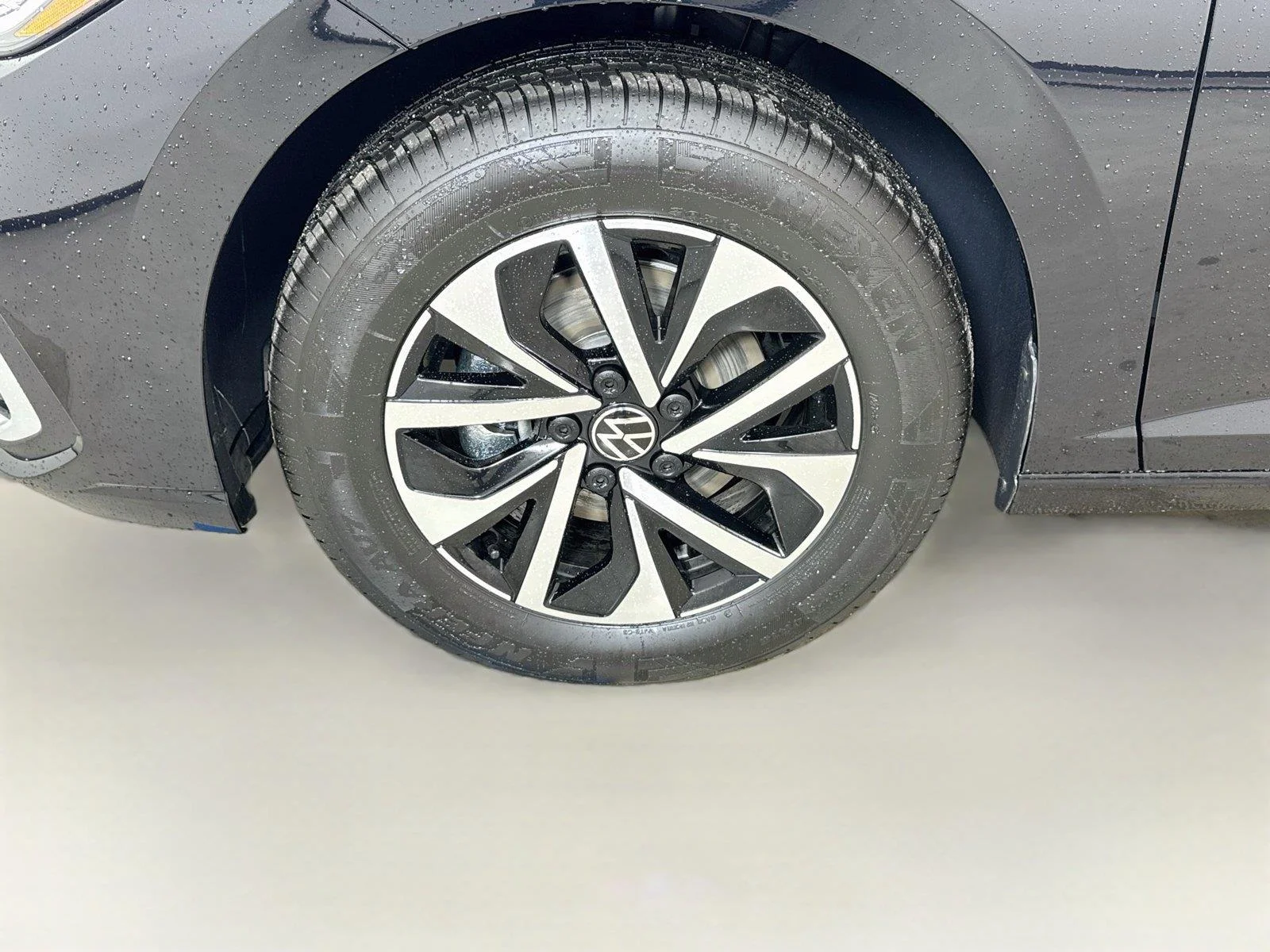 New 2027 Deep Black Pearl Volkswagen S image 28