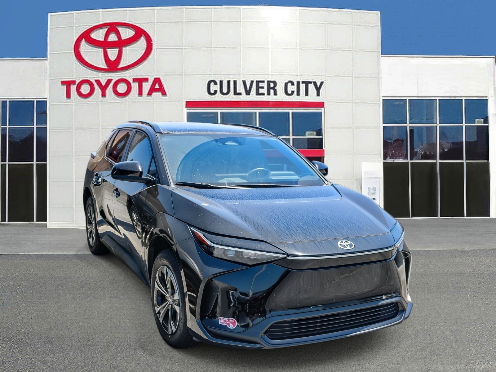 2023 Toyota bZ4X XLE FWD's photo