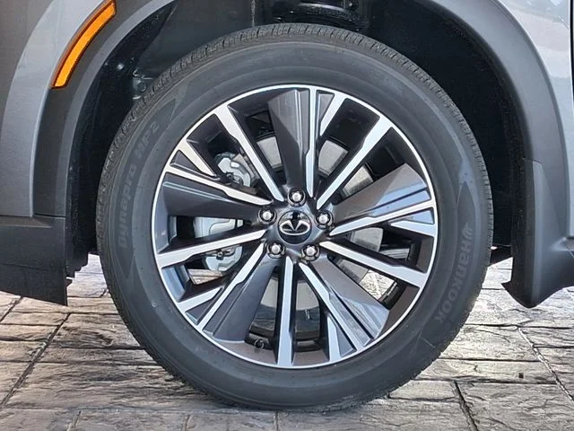 New 2027 GRAPHITE SHADOW INFINITI Luxe FWD image 24