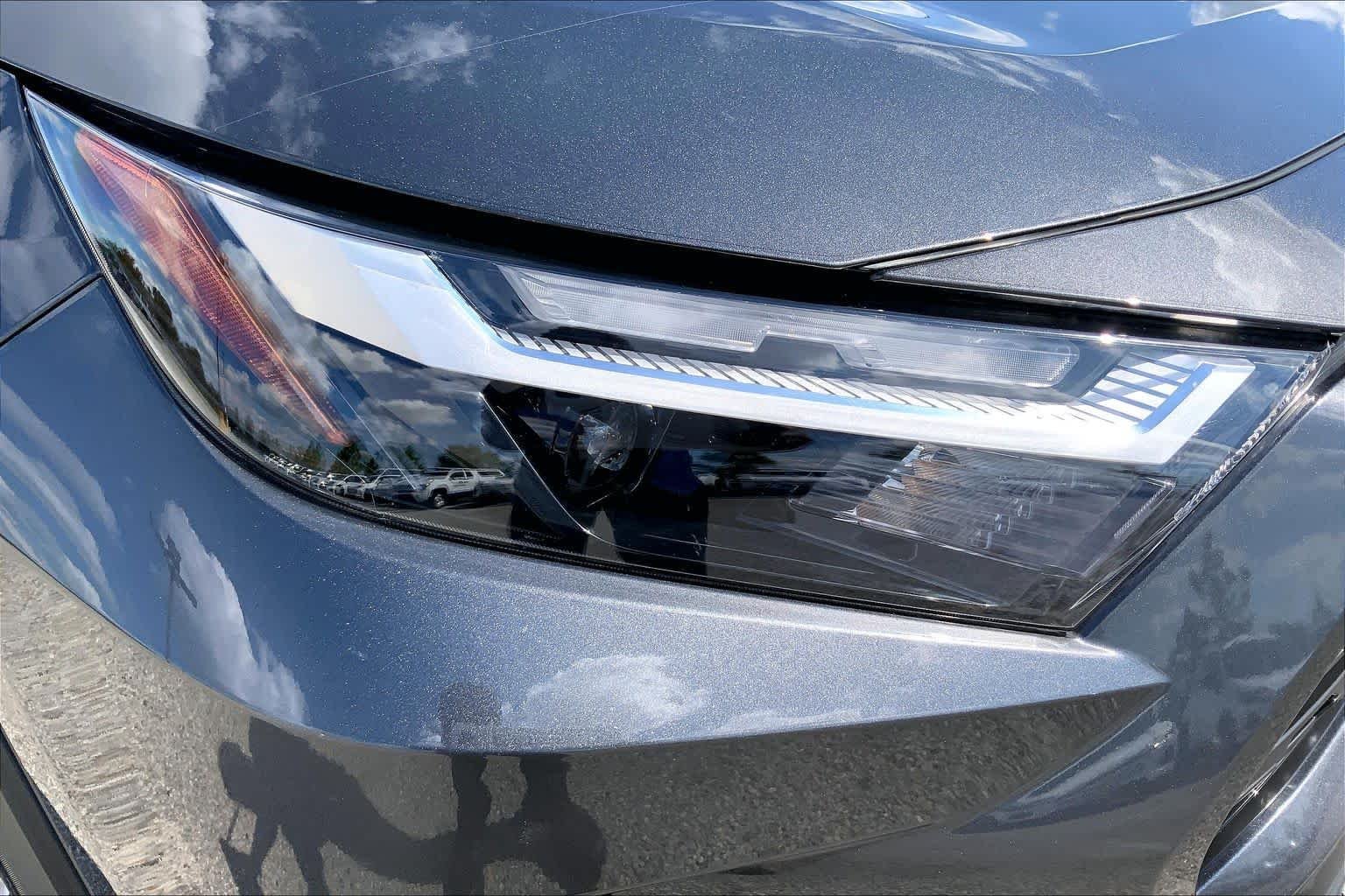 Used 2024 Magnetic Gray Metallic Toyota Hybrid XLE image 27