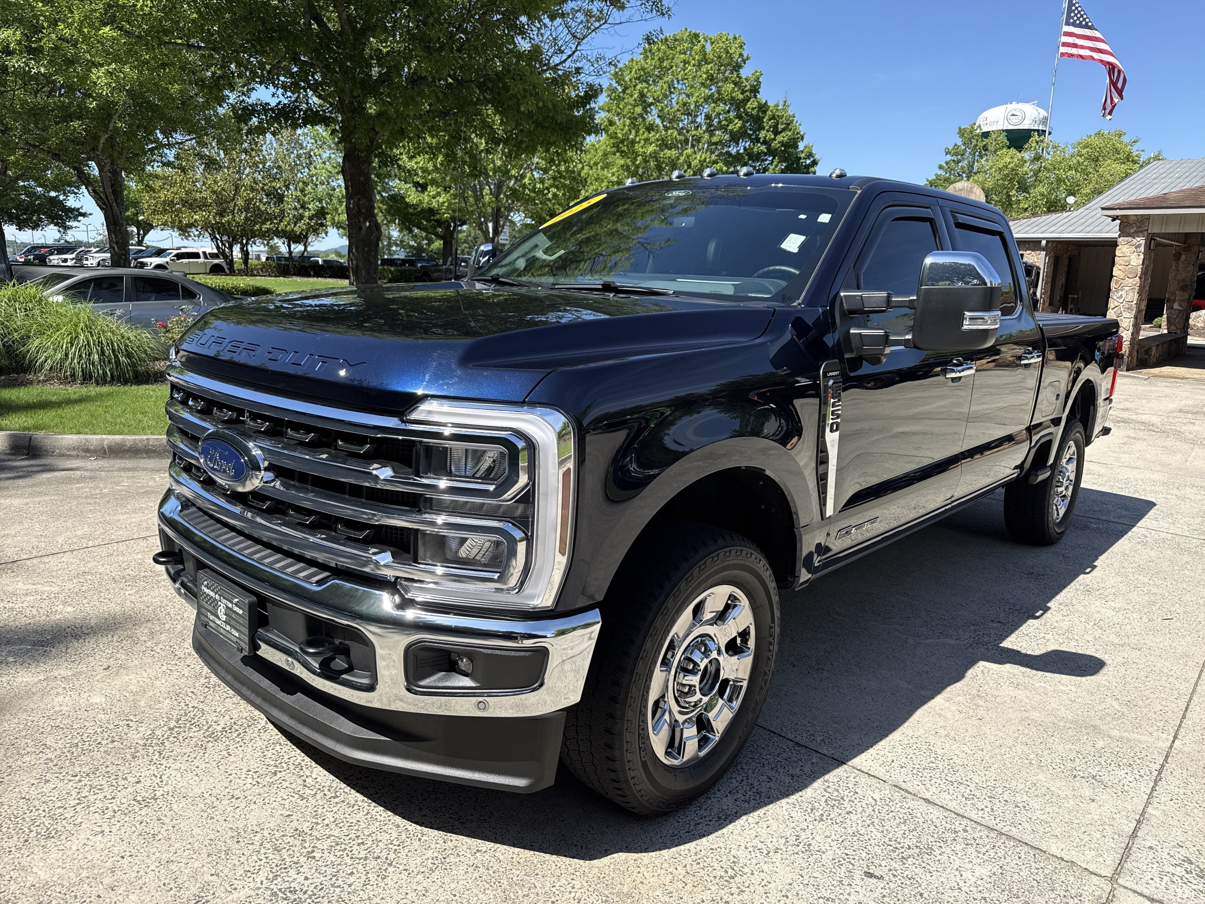 Used 2025 Blue Metallic Ford LARIAT image 3