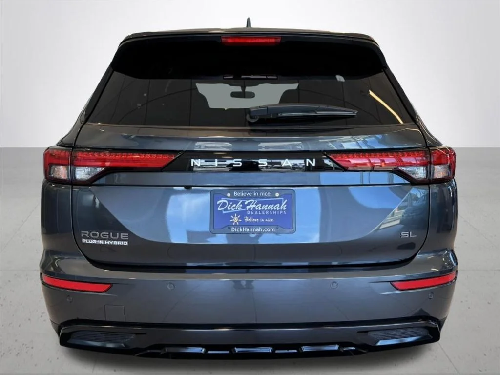 New 2026 Gray Nissan SL image 8