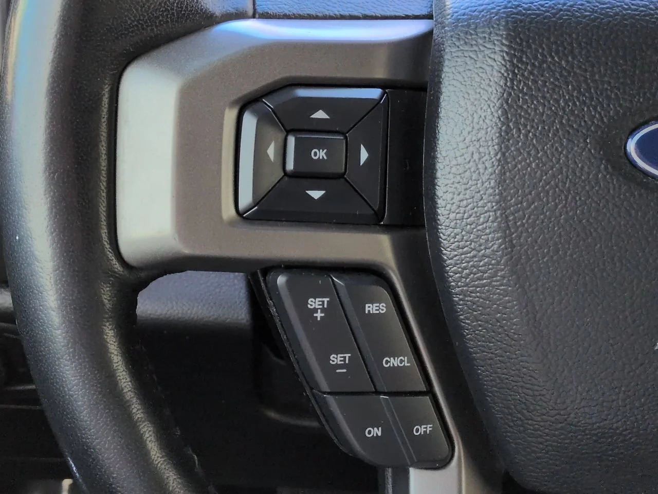 Used 2021 Black Metallic Ford XLT image 25