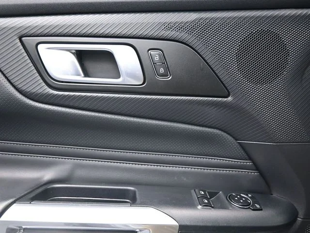 2024 Ford Mustang EcoBoost Premium - Photo 13